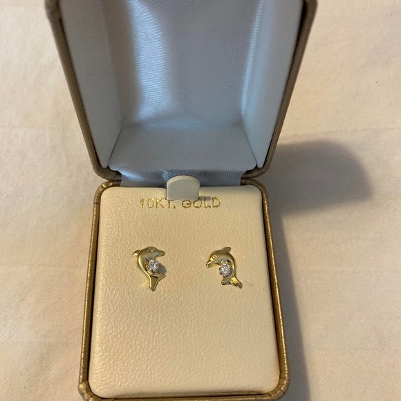 BRAND NEW 10KT GOLD DOLPHIN EAR RINGS - Picture 1 of 2